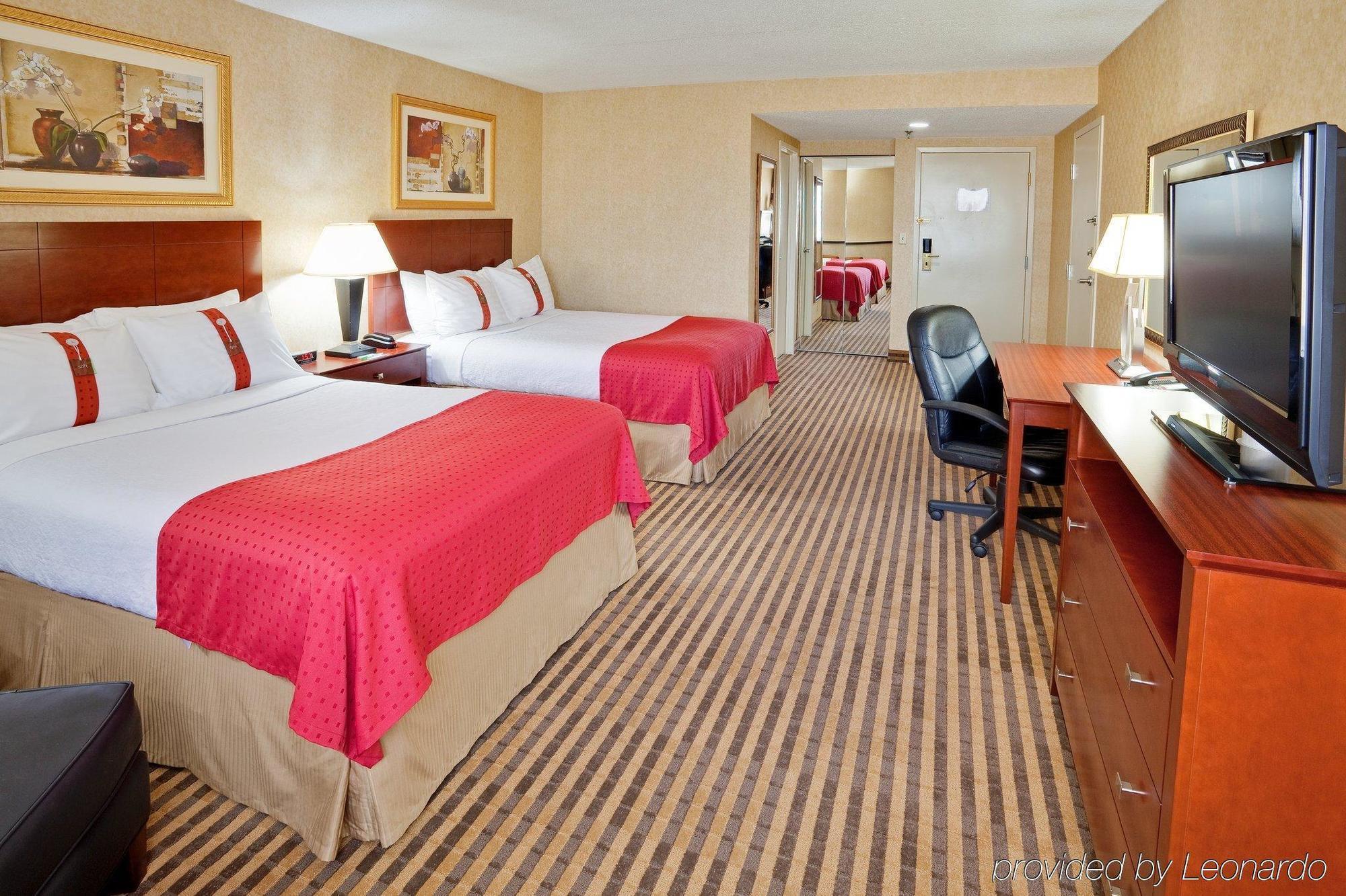 Holiday Inn Allentown Center City Room photo